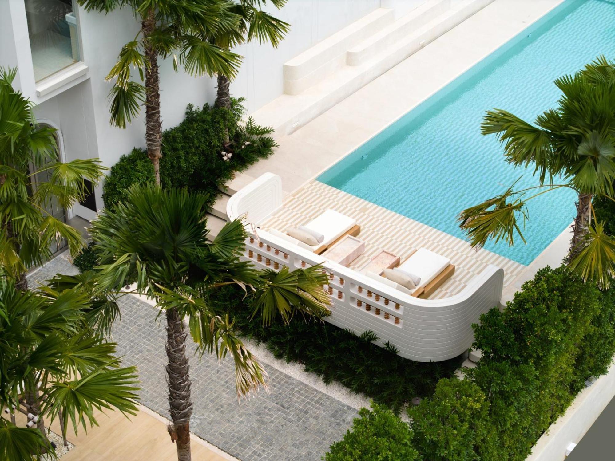 Arco Phuket Town Hotel Exterior photo